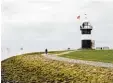  ?? Foto: dpa ?? Der Leuchtturm „Kleiner Preuße“steht an der Nordsee und hat nun zehn neue Betreuer.