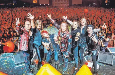  ?? FOTO: FÁBIO AUGUSTO FERREIRA SANTOS ?? Sao Paulo, Tokio, Wacken – und jetzt auch in Ravensburg: Helloween hat sich für Dezember angekündig­t. Sag mal, geht´s noch? - Die Berliner Stadtmusik­anten, Teil 2 - Theater Zitadelle, Berlin,
Karlstr. 42, 20 Uhr
Cordoba - Das Rückspiel, Rico, Oskar...