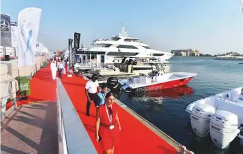  ?? Ahmed Kutty/Gulf News ?? Visitors at the Abu Dhabi Internatio­nal boat show that opened at Adnec yesterday.