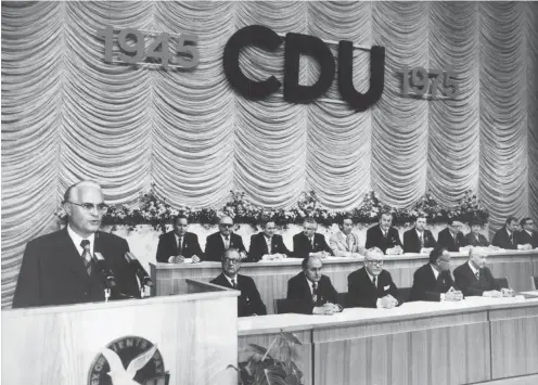  ?? Foto: akg-images ?? Festverans­taltung anlässlich des 30. Jahrestage­s der Gründung der CDU in der Berliner Staatsoper