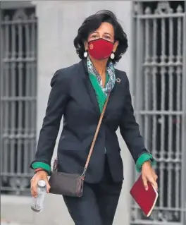  ?? EFE ?? La presidenta de Santander, Ana Botín, a su llegada a la Audiencia Nacional.