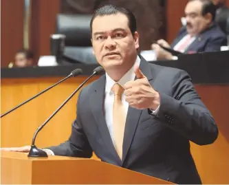  ?? /CORTESÍA JUAN ZEPEDA ?? Actualment­e, se desempeña como Senador del Congreso de la Unión por el Estado de México