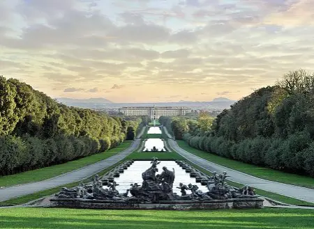  ?? ?? Scatti d’autore Una delle fotografie della mostra alla Reggia di Luciano Romano