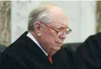  ?? (Reuters) ?? JUDGE STEPHEN REINHARDT listens to arguments during a hearing in San Francisco in 2010.