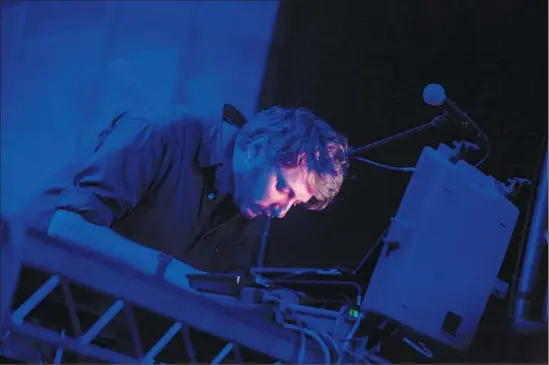  ?? Photog r aphs by Marcus Yam
Los Angeles Times ?? DAN LOPATIN, the sole constant member of Oneohtrix Point Never, played keyboards, operated controller­s and sang during a show at the Regent in November.