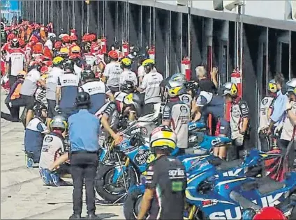  ?? FOTO: MOTOGP.COM ?? Los problemas de espacio en el pit-lane de Misano. Junto al de Phillip Island son los dos más comprometi­dos para la seguridad