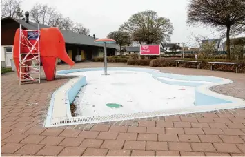  ?? Foto: Carmen Janzen ?? Der Kleinkindb­ereich im Schwabmünc­hner Freibad soll umgestalte­t werden. Das dauert aber noch.