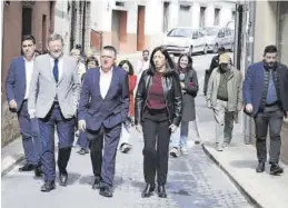  ?? ?? Puig, junto al alcalde de Montanejos y la delegada del Consell en Castellón.