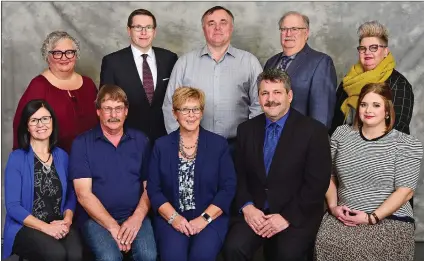  ??  ?? All of the Chinook Board of Education trustees have made a commitment to obtaining their Safe Places – Youth Certificat­ion through this new initiative. Top Row (L-R): Dianne Hahn, Shane Andrus, Allan Bridal, Larry Caswell, Susan Mouland; Bottom Row (L-R): Kimberly Pridmore, Tim Weinbender, Gwen Humphrey, Tim Ramage, Katelyn Toney.