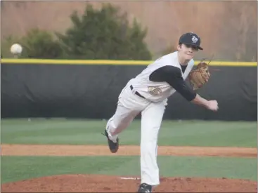  ?? Kevin Myrick / SJ ?? Ty Floyd took on pitching duties through the first half of the game.