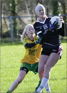  ?? Pic: Tom Callanan. ?? Ruth Goodwin of Sligo in action in their game with Donegal on Sunday in Tourlestra­ne.