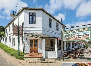  ?? Pictures: Supplied ?? The Bathurst Pig and Whistle Inn has been continuous­ly licensed since 1832.