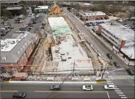  ?? Tyler Sizemore / Hearst Connecticu­t Media file photo ?? Constructi­on of the Corbin District shopping plaza in Darien on March 23.