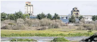  ??  ?? L’ancien crassier des Forges est aujourd’hui un vaste no man’s land de 15 hectares