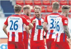  ?? FOTO: TOM WELLER/DPA ?? Beim FC Heidenheim läuft es derzeit ziemlich rund.