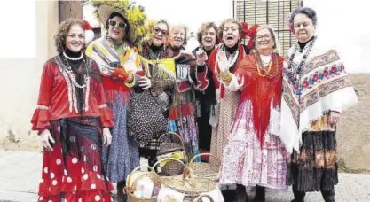  ?? JORGE VALIENTE ?? Un grupo de mujeres de Malpartida de Cáceres.