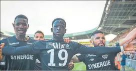  ?? FOTO: NANTES ?? Los jugadores del Nantes, con el nombre de Sala en sus camisetas