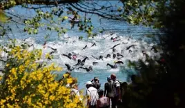  ??  ?? L’épreuve de natation se déroulera dans le lac.