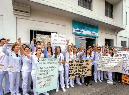  ?? FOTO D. ZULUAGA ?? Unos 1.300 trabajador­es de la IPS Génesis han sido afectados por falta de pagos de la EPS Cafesalud. Administra­ción de la corporació­n asegura que les deben $45 mil millones.