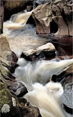  ??  ?? The cascade at Bracklinn falls near Callander in Scotland, where the Keltie Water crosses the Highland Boundary Fault.
