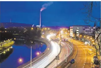  ?? FOTO: BECKERBRED­EL ?? Für die Autobahnen im Saarland – wie hier die Saarbrücke­r Stadtautob­ahn – ist nicht mehr der Landesbetr­ieb für Straßenbau (LfS), sondern die Autobahn GmbH des Bundes zuständig.