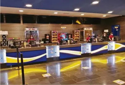  ?? FOTO CORTESÍA SUPERCINES ?? kSupercine­s fortalece el uso de su app para la compra de boletos y de snacks en sus bares, se retira con código QR .