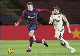  ?? FOTO: PERE PUNTÍ ?? Christense­n se ha entusiasma­do con la llegada de Hansi Flick al Barça
