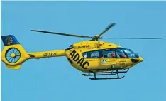  ?? Symbolfoto: Wilhelm Schmid ?? Ein Rettungshu­bschrauber war am Samstag bei Gundelfing­en im Einsatz. Dort war ein 68 Jähriger schwer verletzt worden.