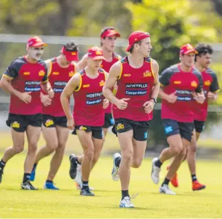  ?? Picture: JERAD WILLIAMS ?? BIG DOLLARS: Gold Coast Suns at pre-season training.