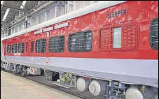  ?? BY SPECIAL ARRANGEMEN­T/ RAILWAYS ?? The railways has created prototypes with titanium dioxide coating on all surfaces to tackle pathogens.