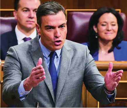  ?? ALBERTO R. ROLDÁN ?? El presidente del Gobierno, Pedro Sánchez, gesticula ayer en el Congreso de los Diputados