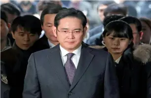  ?? — AP ?? The special prosecutor’s office said on Tuesday, the last day of its investigat­ion, that it would charge Jay Y. Lee, third-generation leader of the tech giant ‘chaebol’, and four other executives with bribery and embezzleme­nt.