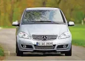  ??  ?? Die A-Klasse von Mercedes-Benz weist in einem Vergleich von 27 Modellen den geringsten Luftwiders­tand auf.
