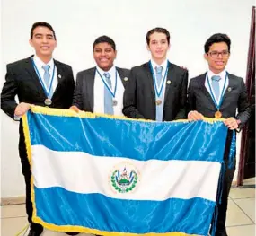  ??  ?? Talentos. Los salvadoreñ­os que concursaro­n en el certamen pertenecen al Programa Jóvenes Talento.