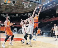  ??  ?? La Fonteta, sin público en el Valencia Basket-Armani Milán.