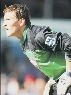  ??  ?? ‘BENCHWARME­R’ Former Pompey keeper Jamie Ashdown