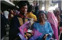  ?? ?? Shaq, who graduated with a Bachelor of Fine Arts in 2009 from UITM Shah Alam, is pictured here with his proud mother.