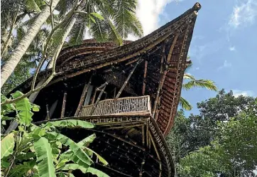  ??  ?? Ananda House in Green Village, Bali, is a three-bedroom bamboo villa in a river valley.