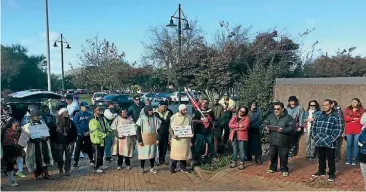  ?? BENN BATHGATE/STUFF ?? Members of Rotorua’s homeless community took their call for a night shelter direct to council at a hikoi last week.