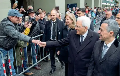  ?? ?? A Berna
Sergio Mattarella ieri con Ignazio Cassis, presidente della Confederaz­ione svizzera