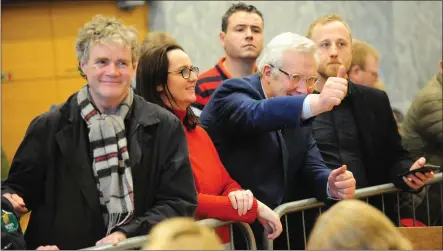  ??  ?? Mark Dearey and Fergus O’Dowd at the Louth election count centre