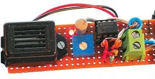  ??  ?? Completed alarm showing its compact build. The LED will be placed separately in the electrical panel of the boat
