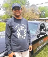  ?? CONTRIBUTE­D PHOTO ?? Local Nation of Islam Leader Kevin Muhammad participat­ed in the Alton Park cleanup with the 10,000 Fearless program. Muhammad called the owner of a vacant home on Fagan Street and got him to reinvest in the place. They painted it and cleaned it up and...