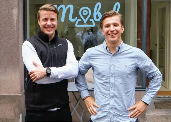  ?? FOTO: PATRIK HARALD ?? Mobals grundare Jakob Wikström och Alexander Silén och har båda Hanken-bakgrund och tidigare erfarenhet av entreprenö­rskap.