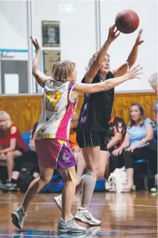  ??  ?? Legends’ Gayle Hodge and Butterflie­s Carolyn Hunt.