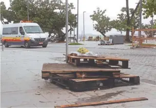  ?? MAÍRA COELHO ?? Sem a atuação da Porto Novo, ruas da Zona Portuária ficaram com lixos acumulados nas calçadas