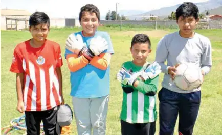  ??  ?? Javier Vallejo, Frederick Pinto, Víctor Medrano y Alejandro de la Cruz.