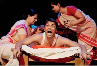  ??  ?? (Above) Actors Lilette Dubey and Mohan Agashe in a scene from Mohan Rakesh’s play Adhe Adhure. (Right) A scene from Mahua, written by Akash Mohimen and directed by Rajit Kapur.