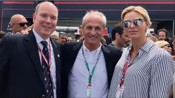  ?? (Photos DR) ?? Hubert Falco, président de la Métropole toulonnais­e, en compagnie du Prince Albert de Monaco et de la princesse Charlène.