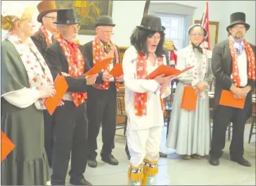  ?? ANN DAVIDSON ?? Clad in Cree dress in honour of his ancestry, singer and composer of “O Canada, My Canada” performs his own compositio­n as the finale to the play written by Roger de la Mare (United We Stand) on Friday evening during the third annual Arts Alive!...